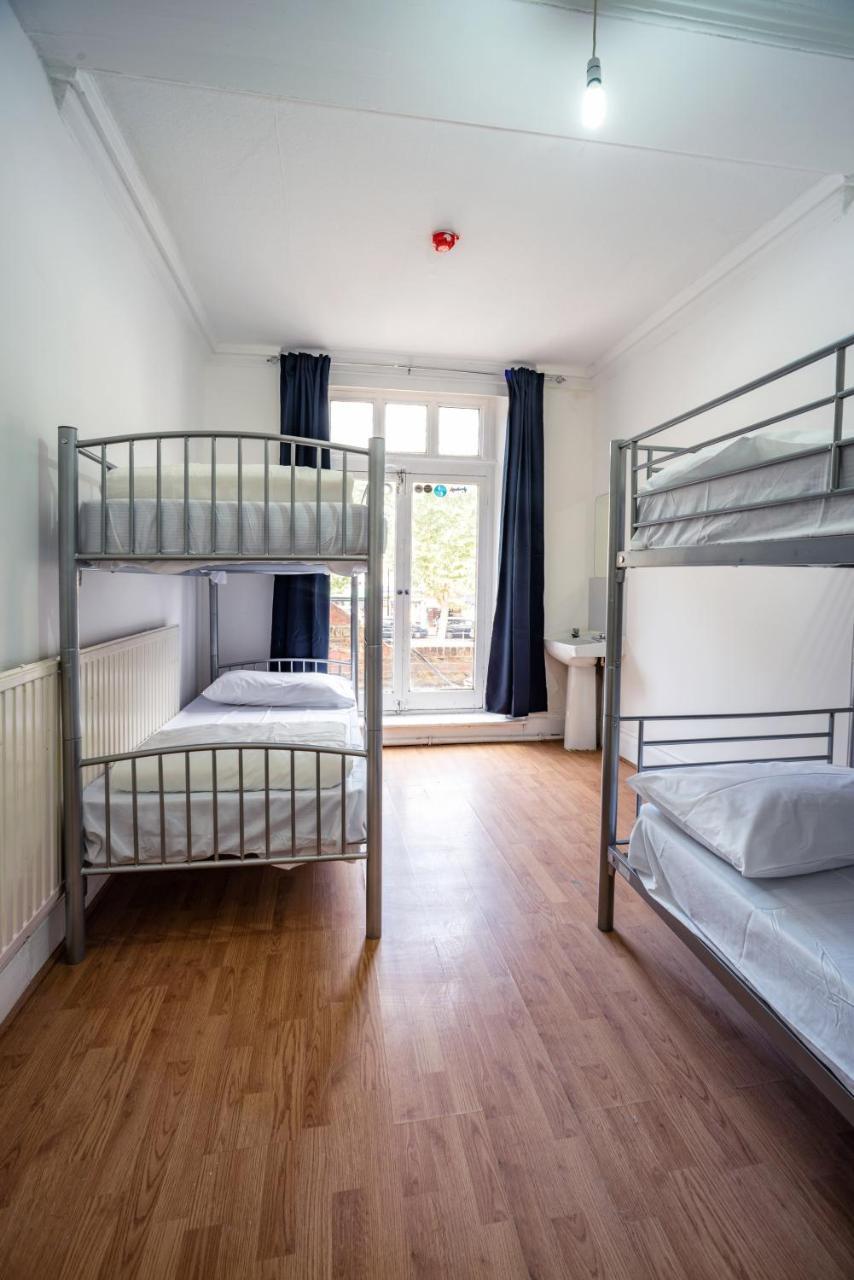 Mile End Beds Hostel London Exterior photo