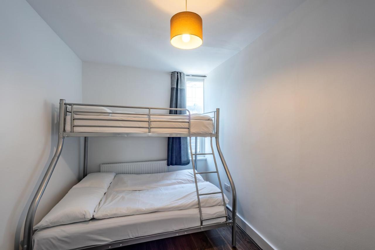 Mile End Beds Hostel London Exterior photo